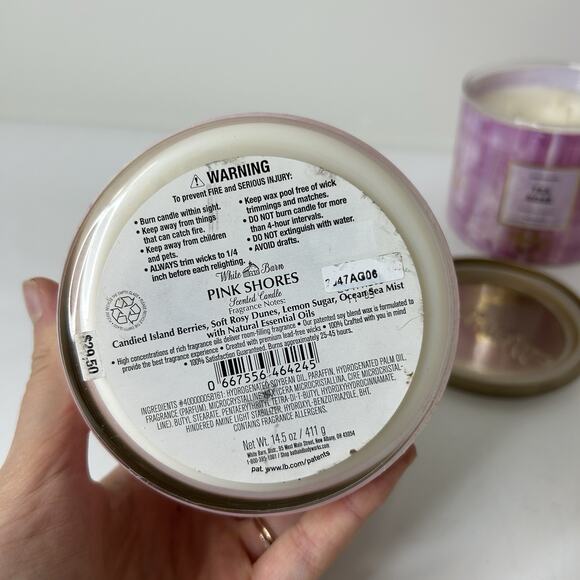 Bath & Body Works Large 14.5oz Candle Pink Shores & Tea Rose - Picture 5 of 6